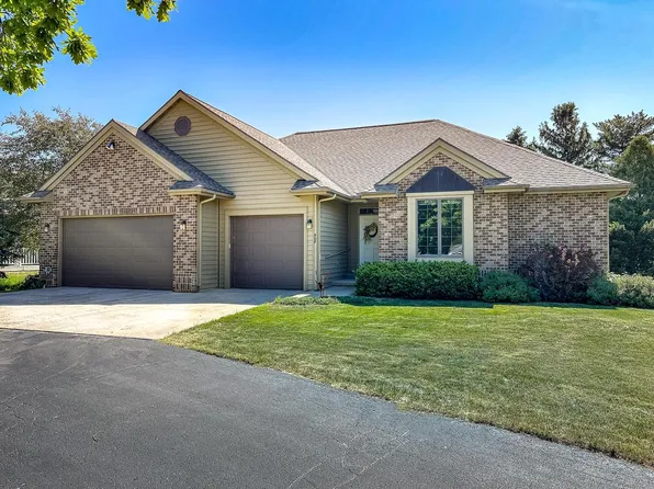 908 South Main STREET, Lake Mills, WI 53551