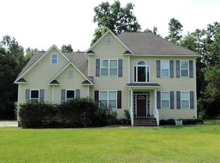 1403 Chadwick Shores Dr, Sneads Ferry, NC 28460