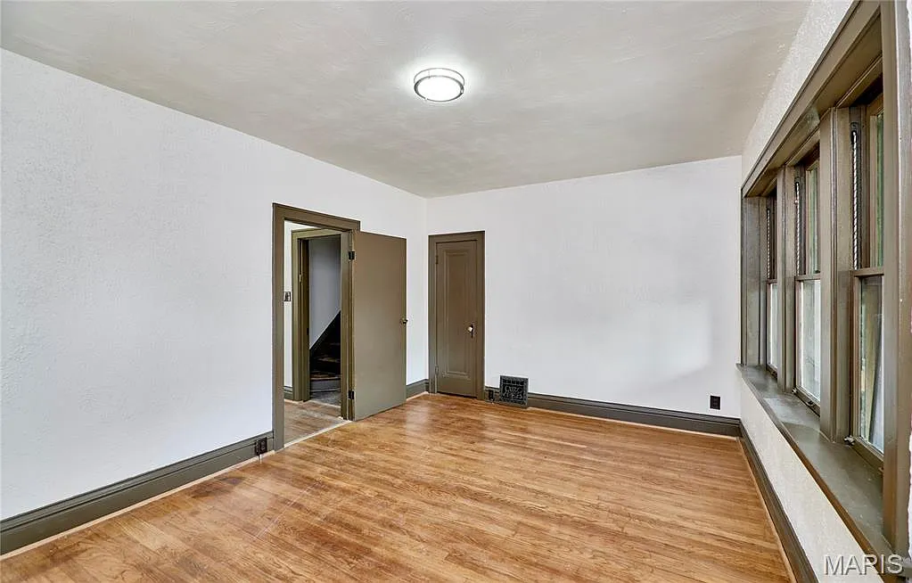1 bed, 768 sqft, $995 — Photo 3