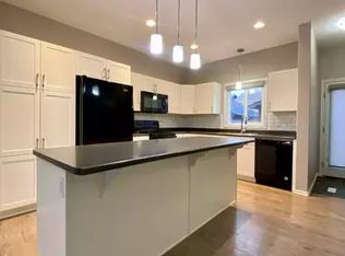 3395 Weidle Way SW #101, Edmonton, AB T6X1T3