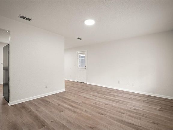 2nd image of 1607 Harring St