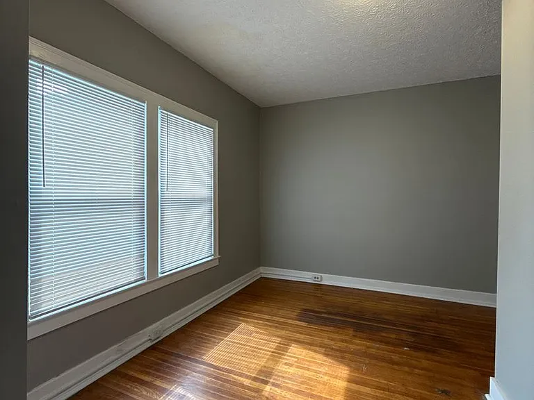648 S 37th St — Photo 31
