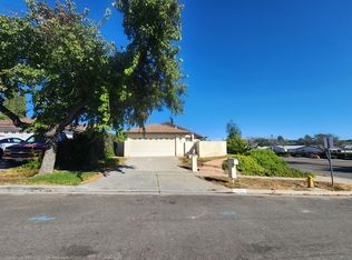 1702 Rosemary Ct, Escondido, CA 92026