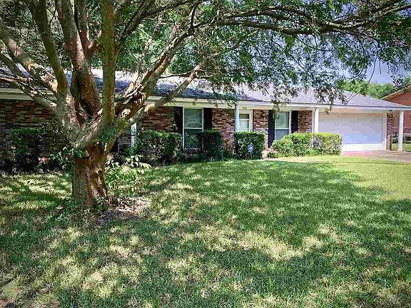 2nd image of 3161 Bienville Dr