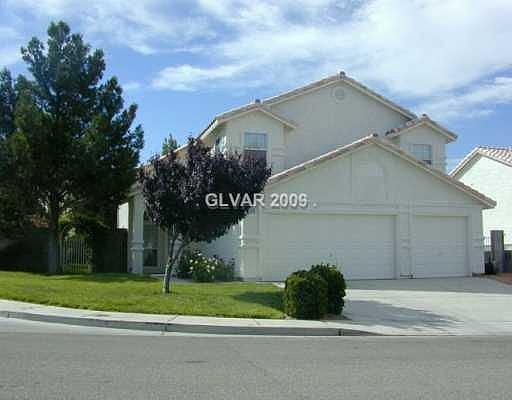 4th image of 1918 Coralino Dr