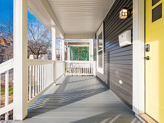 3rd image of 130 Dana Ave