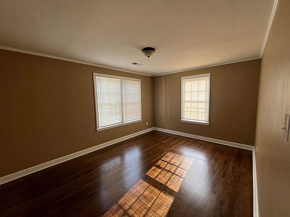 5th image of 3195 Douglass Ave