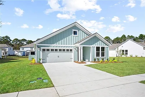 469 Monterey Loop Photo 1