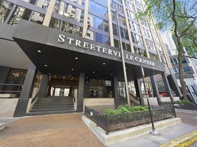 233 E Erie St APT 1110, Chicago, IL, 60611