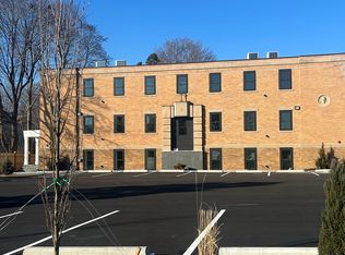 1193 Commercial St #4B, East Weymouth, MA 02189