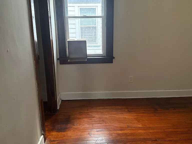 16007 Huntmere Ave #1 — Photo 5