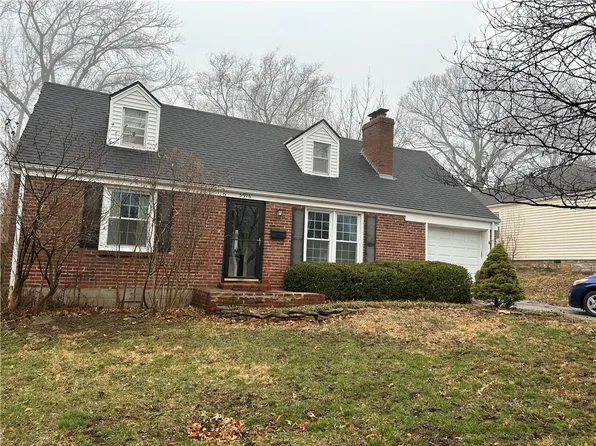 5916 Hardy St, Overland Park, KS 66202