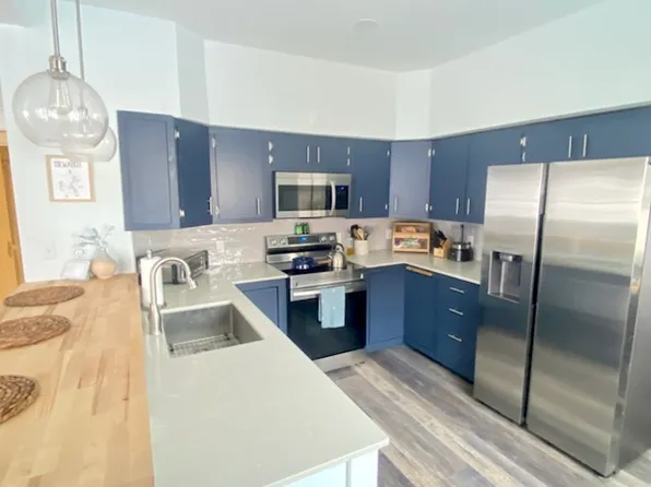 2324 E Oklahoma Ave #2324, Milwaukee, WI 53207