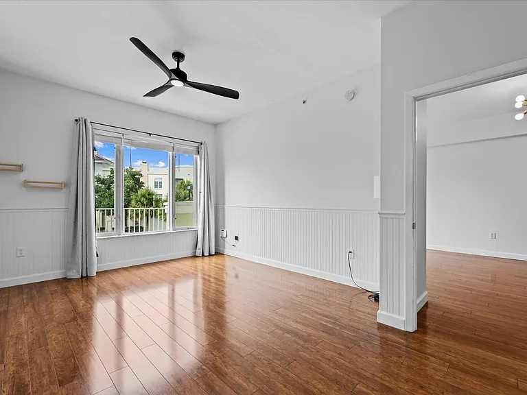 1200 Town Center Dr #207 — Photo 9