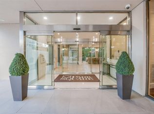 49 Briar Hollow Ln UNIT 1904, Houston, TX 77027