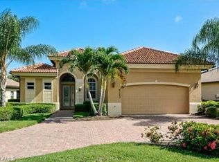 6123 Wedge Ct, Naples, FL 34113
