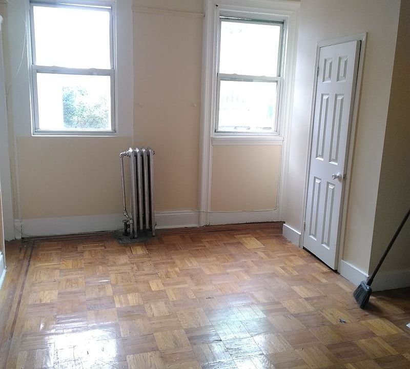 2nd image of 254 Skillman St #3