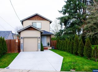 547 SE Sheridan Rd, Sheridan, OR 97378