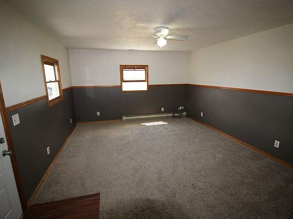 5th image of 204 E 1st St