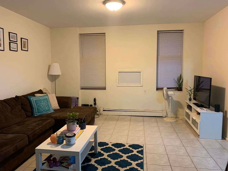 1st image of 3520 Ditmars Blvd #2