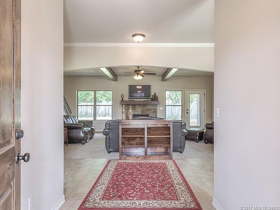 3rd image of 1005 E 133rd Pl