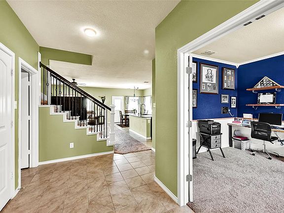 2nd image of 6325 Skipper Ln