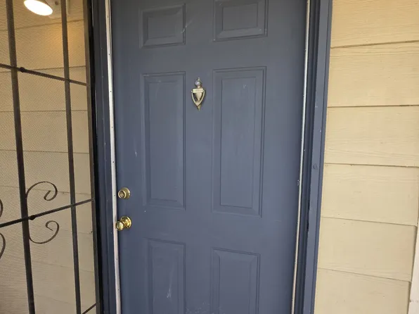 8391 San Fernando Rd, Sun Valley, CA 91352