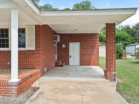 4th image of 30 Northwood Drive
