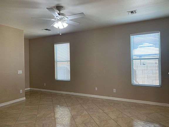 Living/family Room