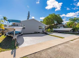 235-237 SW 12th St, Dania Beach, FL 33004