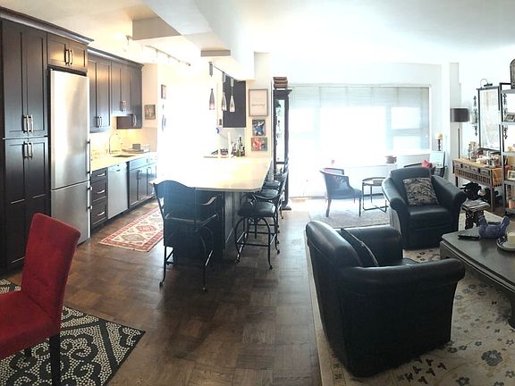4th image of 100 W 57th St APT 3G