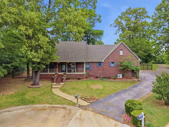 36 Par Ct, Morrilton, AR 72110