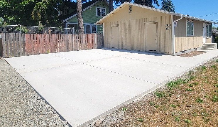 Unit Parking, and backyard.