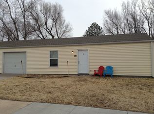 715 S 9th St APT A, Manhattan, KS 66502