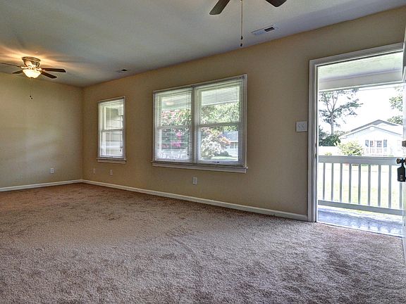 3rd image of 23 Eastmoreland Dr