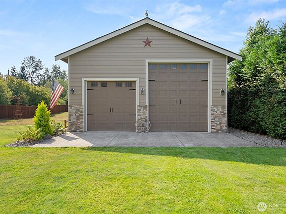 4th image of 29015 33rd Avenue S
