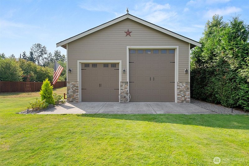 4th image of 29015 33rd Avenue S