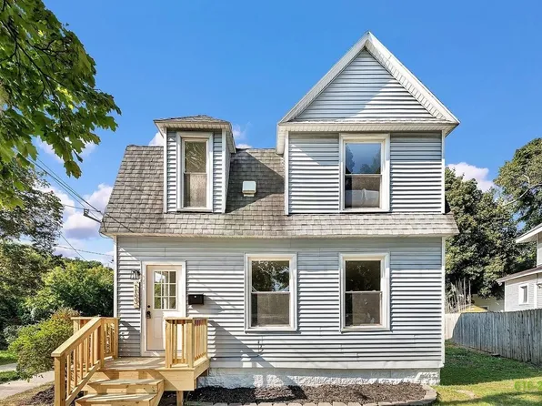 1153 Bridge St NW, Grand Rapids, MI 49504