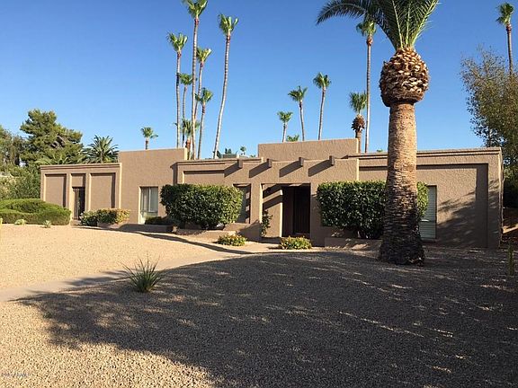 5711 E Charter Oak