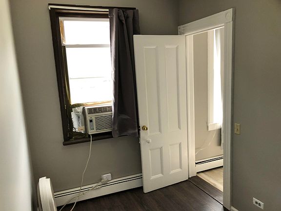 4th image of 3049 Kennedy Blvd #3