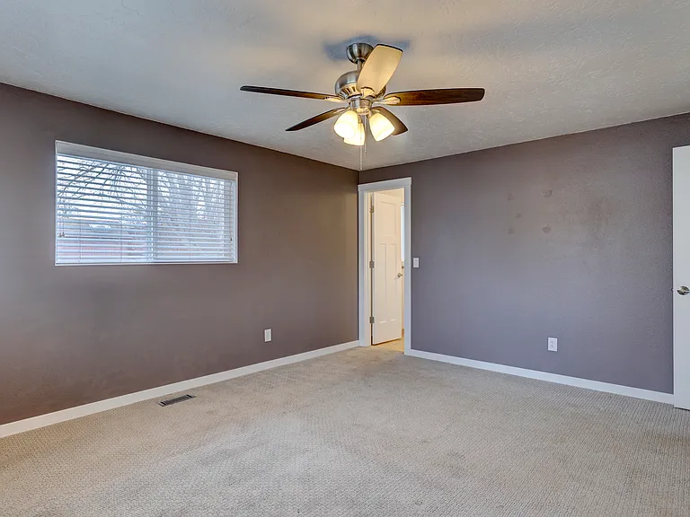 8290 W Amherst Dr — Photo 27