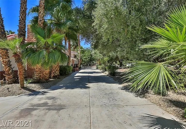 7082 Mira Vista St — Photo 7