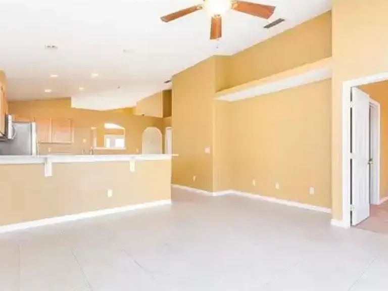 10828 Goldfish Cir — Photo 3