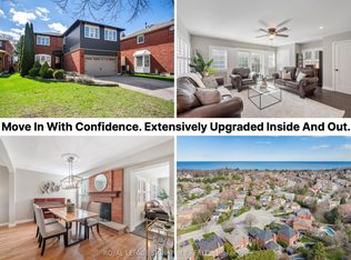 28 Bowes Garden Ct, Toronto, ON M1C 4L8