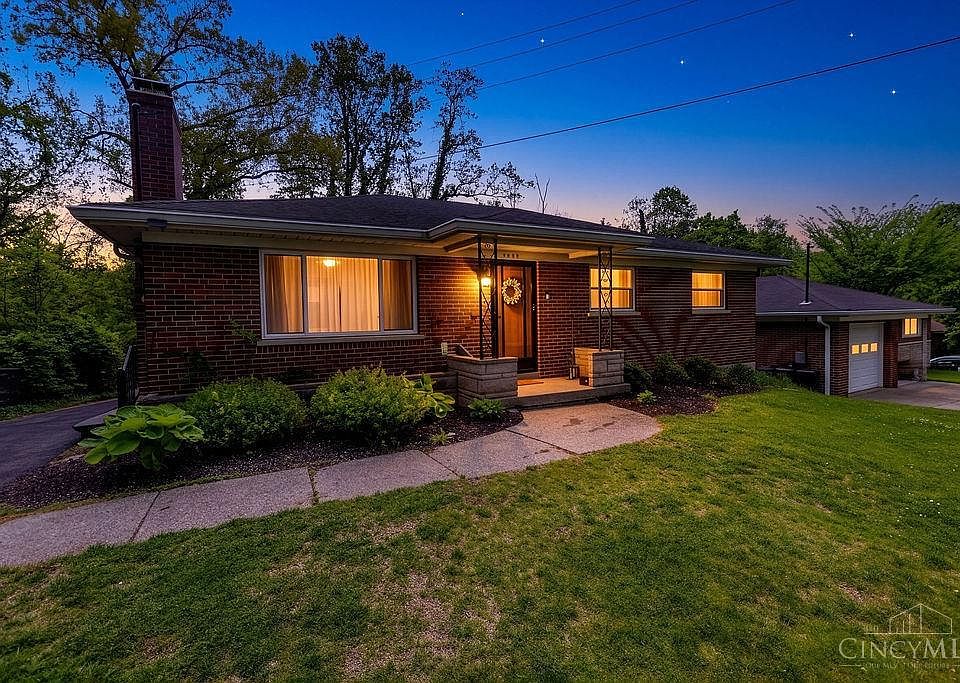 1st image of 2677 Altura Dr