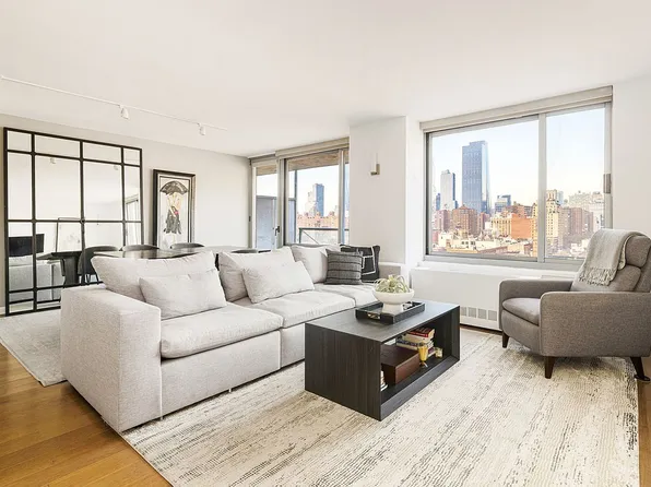 270 W 17th St #11BC, New York, NY 10011