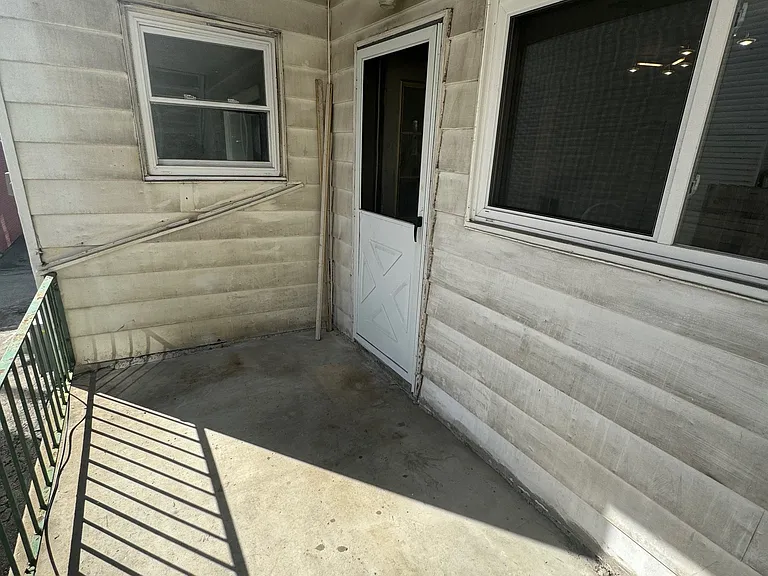 910 Penn St — Photo 7