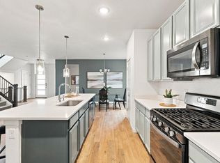 1982 Autumn Moon Dr, Windsor, CO 80550