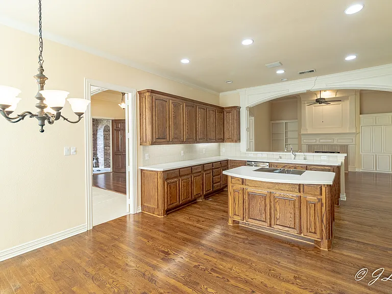 1053 Sir Lancelot Cir — Photo 33