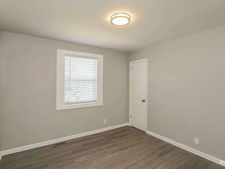 202 Bonnacliff Ct — Photo 8